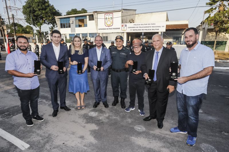 omando de Policiamento Regional VII, sediado em Capanema, no nordeste paraense, completou 12 anos de criação nesta quinta-feira (31), atendendo à população de 19 municípios. O governador do Pará em exercício, Lúcio Vale, participou da celebração, ao lado do ouvidor-geral do Estado, Arthur Houat; do deputado estadual Antônio Tonheiro, e dos prefeitos Chico Neto, de Capanema; Leonardo Vale, de Cachoeira do Piriá; Isaías Neto, de Viseu, e Renata Sousa, de Primavera. <div class='credito_fotos'>Foto: Marcelo Seabra / Ag. Pará   |   <a href='/midias/2019/originais/5622_d4248f27-69c4-e9cd-51c6-67b8fb120052.jpg' download><i class='fa-solid fa-download'></i> Download</a></div>