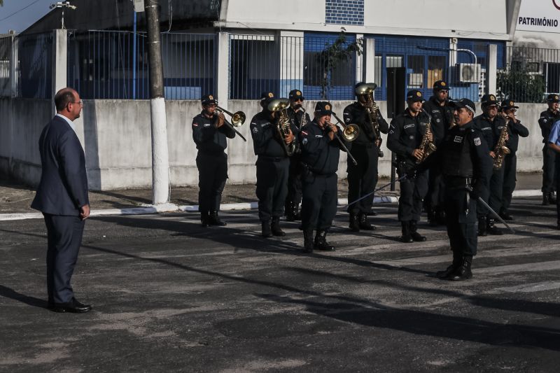 omando de Policiamento Regional VII, sediado em Capanema, no nordeste paraense, completou 12 anos de criação nesta quinta-feira (31), atendendo à população de 19 municípios. O governador do Pará em exercício, Lúcio Vale, participou da celebração, ao lado do ouvidor-geral do Estado, Arthur Houat; do deputado estadual Antônio Tonheiro, e dos prefeitos Chico Neto, de Capanema; Leonardo Vale, de Cachoeira do Piriá; Isaías Neto, de Viseu, e Renata Sousa, de Primavera. <div class='credito_fotos'>Foto: Marcelo Seabra / Ag. Pará   |   <a href='/midias/2019/originais/5622_fb449910-29de-9c9e-a748-7d9e0576abfe.jpg' download><i class='fa-solid fa-download'></i> Download</a></div>