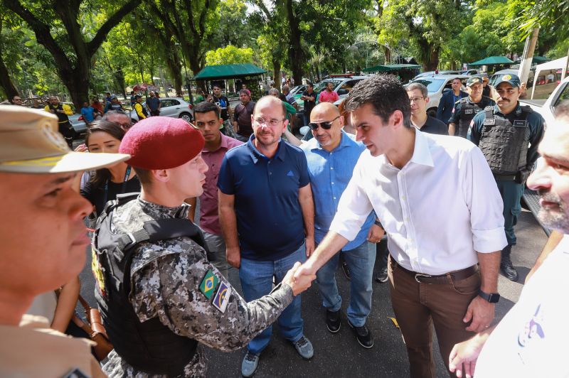 Cerimônia de entrega de 20 viaturas para as ações de prevenção à criminalidade e combate à violência no Pará. <div class='credito_fotos'>Foto: Marco Santos / Ag. Pará   |   <a href='/midias/2019/originais/5625_951189d0-4622-1964-cf6c-5c8498973801.jpg' download><i class='fa-solid fa-download'></i> Download</a></div>