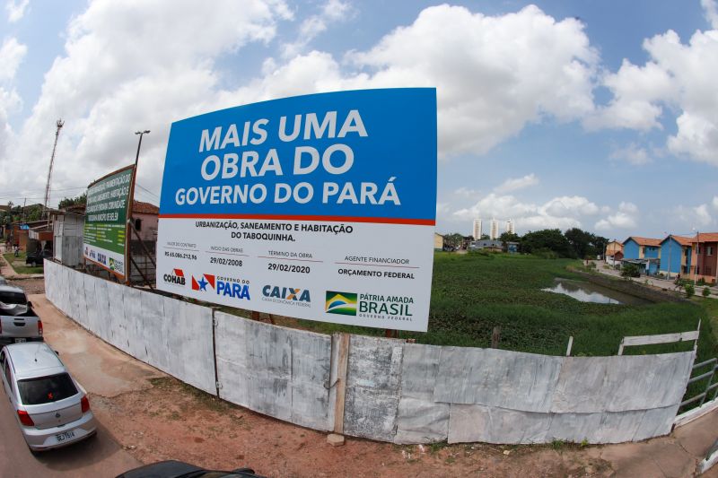 Moradores da comunidade Taboquinha, em Icoaraci, região metropolitana de Belém, receberam, nesta quinta-feira (14), unidades habitacionais e cheques moradias no valor de R$ 14 mil cada do Governo do Pará, através da Companhia de Habitação do Estado (Cohab). <div class='credito_fotos'>Foto: Marco Santos / Ag. Pará   |   <a href='/midias/2019/originais/5660_fa408fb9-c583-c9b8-2e19-960f90f8ae17.jpg' download><i class='fa-solid fa-download'></i> Download</a></div>