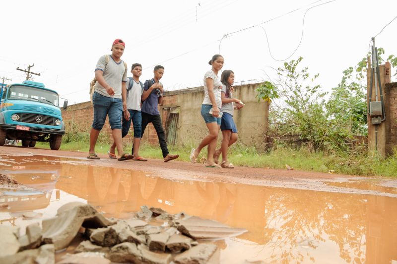 Melhorar a acessibilidade e a mobilidade dos moradores de Eldorado dos Carajás e região é principal objetivo do convênio assinado, nesta terça (18), entre Governo do Pará e a prefeitura de Eldorado dos Carajás. <div class='credito_fotos'>Foto: Jader Paes / Agência Pará   |   <a href='/midias/2019/originais/5681_04b0c005-cf58-0e6c-59ac-3e6f95789bb8.jpg' download><i class='fa-solid fa-download'></i> Download</a></div>