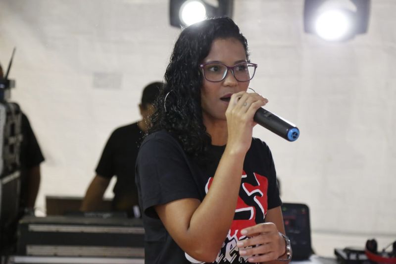 O Governo do Pará, por meio da Secretaria de Estado de Cultura (Secult) realizou na tarde deste sábado (14), o 1º Cristo Rua Belém, evento voltado para a vivência entre os coletivos de Hip hop gospel dos bairros da Terra Firme e Guamá. A ação faz parte do Programa Territórios pela Paz (TerPaz), e promoveu o protagonismo da juventude e da cultura urbana na periferia. <div class='credito_fotos'>Foto: MARIO QUADROS / ASCOM SECULT   |   <a href='/midias/2019/originais/5780_f4226672-c50f-d853-57a3-e3644a9beb49.jpg' download><i class='fa-solid fa-download'></i> Download</a></div>