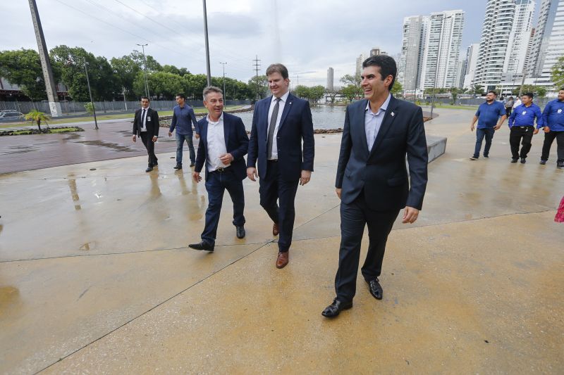 á em sua reta final de construção, o projeto urbano Porto Futuro recebeu, na tarde desta, segunda, 16, a visita do governador Helder Barbalho e do ministro de Desenvolvimento Regional, Gustavo Canuto.  <div class='credito_fotos'>Foto: Marcelo Seabra / Ag. Pará   |   <a href='/midias/2019/originais/5788_41a9216b-449a-94d0-8a10-c987ab64a503.jpg' download><i class='fa-solid fa-download'></i> Download</a></div>