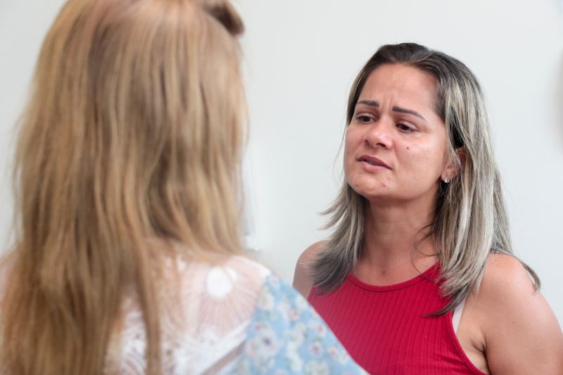 Os olhares das crianças estavam atentos e ansiosos para receber uma das visitas mais esperadas do Natal: o Papai Noel. E foi com uma festa natalina no auditório do Hospital das Clínicas Gaspar Viana que cerca de 150 crianças que fazem tratamento no local puderam matar a saudade do “bom velhinho”.
JANILDE FERREIRA DE SOUZ_ <div class='credito_fotos'>Foto: Pedro Guerreiro / Ag. Pará   |   <a href='/midias/2019/originais/5797_ee2481c6-9418-7e2c-bb69-9ff9aafadae4.jpg' download><i class='fa-solid fa-download'></i> Download</a></div>