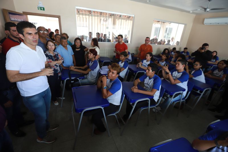 Escola Osvaldo Brito, de São Caetano de Odivelas <div class='credito_fotos'>Foto: Marco Santos / Ag. Pará   |   <a href='/midias/2019/originais/5808_18ed0624-d213-6111-0c96-2679785f209b.jpg' download><i class='fa-solid fa-download'></i> Download</a></div>