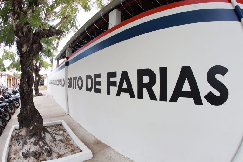 Escola Osvaldo Brito, de São Caetano de Odivelas <div class='credito_fotos'>Foto: Marco Santos / Ag. Pará   |   <a href='/midias/2019/originais/5808_c891ea09-f6f0-0df9-df88-fb474ca10efb.jpg' download><i class='fa-solid fa-download'></i> Download</a></div>