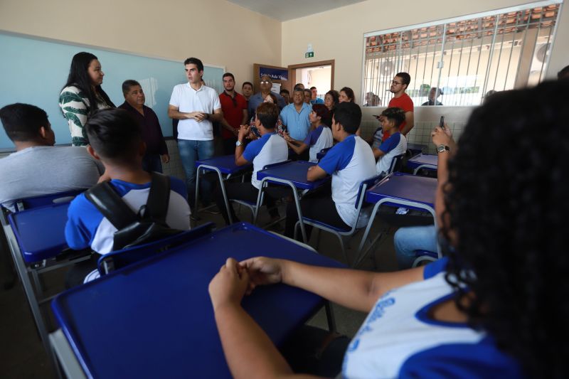 Escola Osvaldo Brito, de São Caetano de Odivelas <div class='credito_fotos'>Foto: Marco Santos / Ag. Pará   |   <a href='/midias/2019/originais/5808_cccbb704-d79b-b019-0191-e51a870c3e1b.jpg' download><i class='fa-solid fa-download'></i> Download</a></div>