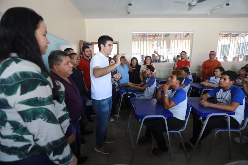 Escola Osvaldo Brito, de São Caetano de Odivelas <div class='credito_fotos'>Foto: Marco Santos / Ag. Pará   |   <a href='/midias/2019/originais/5808_ef017fa7-1bf7-cbce-25a9-0def0427298c.jpg' download><i class='fa-solid fa-download'></i> Download</a></div>