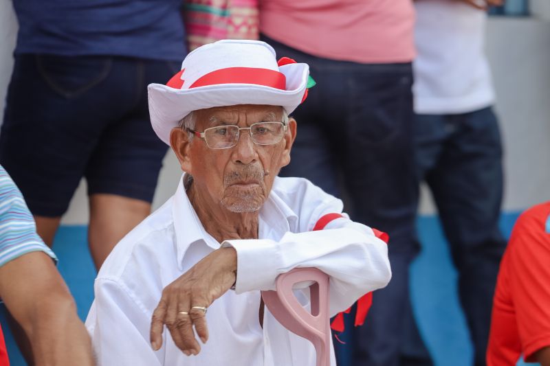 Antonio do Carmo - marujo de 86 anos <div class='credito_fotos'>Foto: Marco Santos / Ag. Pará   |   <a href='/midias/2019/originais/5818_4a233958-7dd5-7b44-b2ec-ffbf62a85bf2.jpg' download><i class='fa-solid fa-download'></i> Download</a></div>