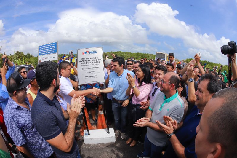 Quem seguiu viagem para Salinopólis, nesta sexta feira (27), já pode notar que o trânsito está fluindo tranquilamente no trecho da PA- 444, na altura da ponte sob o rio Sampaio. <div class='credito_fotos'>Foto: Marco Santos / Ag. Pará   |   <a href='/midias/2019/originais/5820_03eec139-859a-7598-16a5-e6bbf70253d6.jpg' download><i class='fa-solid fa-download'></i> Download</a></div>