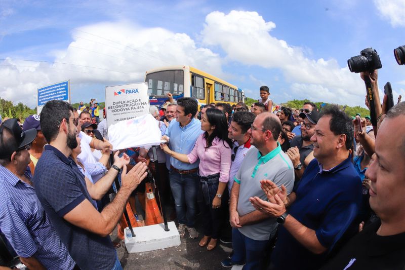 Quem seguiu viagem para Salinopólis, nesta sexta feira (27), já pode notar que o trânsito está fluindo tranquilamente no trecho da PA- 444, na altura da ponte sob o rio Sampaio. <div class='credito_fotos'>Foto: Marco Santos / Ag. Pará   |   <a href='/midias/2019/originais/5820_6dcda139-1a7d-b097-83f2-b2fd783b4c0c.jpg' download><i class='fa-solid fa-download'></i> Download</a></div>