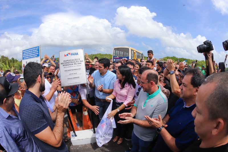 Quem seguiu viagem para Salinopólis, nesta sexta feira (27), já pode notar que o trânsito está fluindo tranquilamente no trecho da PA- 444, na altura da ponte sob o rio Sampaio. <div class='credito_fotos'>Foto: Marco Santos / Ag. Pará   |   <a href='/midias/2019/originais/5820_f48a1f2b-84ae-e0d8-50ed-6f770eb5fa37.jpg' download><i class='fa-solid fa-download'></i> Download</a></div>