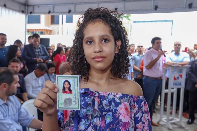 O governador do Estado, Helder Barbalho, entregou neste sábado (2), a nova delegacia do município de Jacundá e um posto de identificação no município do sudeste do Pará. O espaço passou por uma reforma completa, que foi realizada com recursos do Fundo de Investimento em Segurança Pública (FISP), com custo total de R$ 987.633,15. Na foto, Hemilly Fernandes.

FOTO: MARCO SANTOS/AG. PARÁ
DATA: 31.01.2019
JACUNDÁ - PARÁ <div class='credito_fotos'>Foto: Marco Santos / Ag. Pará   |   <a href='/midias/2019/originais/79453b23-d839-4fe0-a5ec-ee5931495098.jpg' download><i class='fa-solid fa-download'></i> Download</a></div>