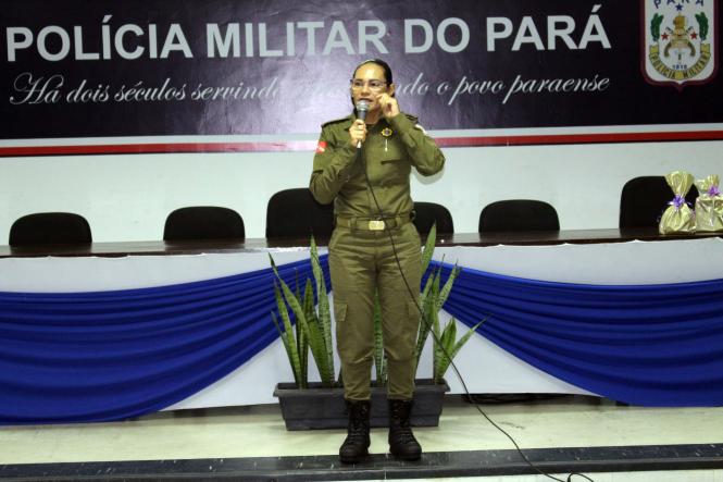 O dia 1º de fevereiro de 1982 marcou para sempre a história da mulher na Polícia Militar do Pará, como a primeira vez que a instituição permitiu a entrada delas na corporação. Hoje, a PM do Pará já soma mais de 1.800 mulheres e, para celebrar os 37 anos da inserção feminina, foi realizado um culto ecumênico, na manhã desta sexta-feira (1º), no auditório do Comando Geral da PM, em Belém. 

FOTO: ASCOM PM-PA
DATA: 01.02.2019
BELÉM - PARÁ <div class='credito_fotos'>Foto: Ascom PMPA   |   <a href='/midias/2019/originais/7a60cf60-aec8-4e40-a3eb-73ba5a67181f.jpg' download><i class='fa-solid fa-download'></i> Download</a></div>