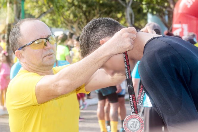 Projeto "Correndo Pela Liberdade" 
Tal feito foi alcançado durante a "Meia Maratona de Castanhal" realizada no último domingo (26), no nordeste paraense, com a largada às 5h30, da Praça do Estrela. Para o organizador do evento e educador físico, Júnior Menezes, a corrida é adequada para todas as idades, desde que orientada por um profissional. "Os benefícios de quem pratica a corrida são muito maiores com relação a qualidade de vida, saúde física e psicológica.

FOTO:  Franklin Salvador/ Ascom Fasepa
DATA: 28.05.2019
CASTANHAL - PARÁ <div class='credito_fotos'>Foto:  Franklin Salvador/ Ascom Fasepa   |   <a href='/midias/2019/originais/827a3feb-b84f-4e97-b54e-9b1107baa0e2.jpg' download><i class='fa-solid fa-download'></i> Download</a></div>