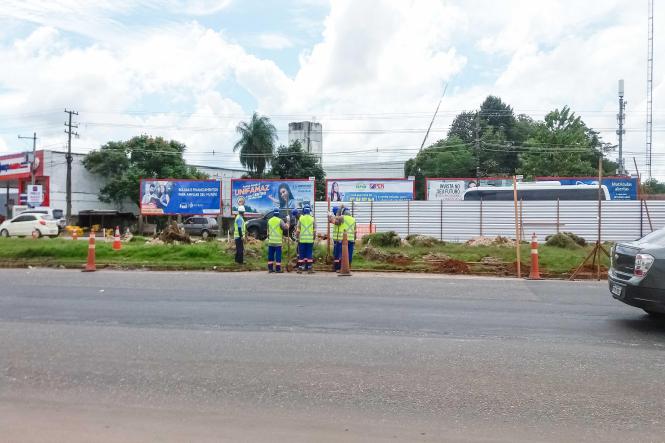 Além de transformar os primeiros 10.8 km da rodovia BR-316 em uma avenida com mobilidade e qualidade no transporte na Região Metropolitana de Belém (RMB), as obras da Nova BR devem gerar pelo menos 1 mil postos de trabalho em diversas áreas. Durante os 19 meses de execução do projeto de requalificação da rodovia sob responsabilidade do Núcleo de Gerenciamento de Transporte Metropolitano (NGTM) do Governo do Estado, por meio da construtora contratada, o objetivo é oferecer as chances, preferencialmente, para trabalhadores da região, que moram próximo ao corredor das obras.

FOTO: DIVULGAÇÃO
DATA: 22.02.2019 <div class='credito_fotos'>Foto: Divulgação   |   <a href='/midias/2019/originais/96f2cea1-c59c-49ff-b707-465abb1ef1ca.jpg' download><i class='fa-solid fa-download'></i> Download</a></div>