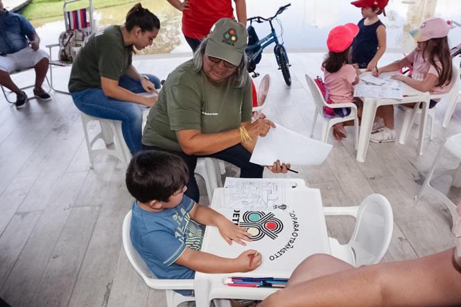 Uma manhã especial para celebrar a força feminina. Assim foi que o Departamento de Trânsito do Estado do Pará (DETRAN/PA) fez a abertura das ações para homenagear o dia Internacional da Mulher, neste domingo (10). Com o tema: “Mulher na direção, segurança em ação” o Detran reuniu o público feminino e familiares que estavam presente no Parque Estadual do Utinga para desenvolver ações Pedagógicas.

FOTO: ASCOM / DETRAN
DATA: 11.03.2019
BELÉM - PA <div class='credito_fotos'>Foto: ASCOM / DETRAN   |   <a href='/midias/2019/originais/bd5dfbc5-78f6-42b7-b02d-972a8d6cc5cb.jpg' download><i class='fa-solid fa-download'></i> Download</a></div>