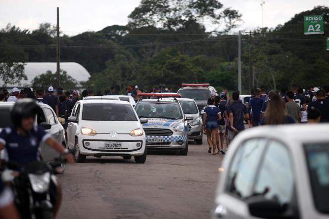 Tranquilidade e muita comemoração marcaram a reabertura do Estádio Estadual Jornalista Edgar Augusto Proença - Mangueirão na tarde deste domingo (3). A vitória do Remo contra o Tapajós, por 1x0, em jogo referente à primeira rodada do Parazão, foi acompanhada de perto por 19,2 mil torcedores, e dentre eles, muitas crianças acompanhadas pelos pais e familiares. 

FOTO: THIAGO GOMES/AG. PARÁ
DATA: 03.02.2019 
BELÉM - PARÁ <div class='credito_fotos'>Foto: Thiago Gomes /Ag. Pará   |   <a href='/midias/2019/originais/ce4dcf11-7f4e-45e8-89b2-9001b3f71ba5.jpg' download><i class='fa-solid fa-download'></i> Download</a></div>