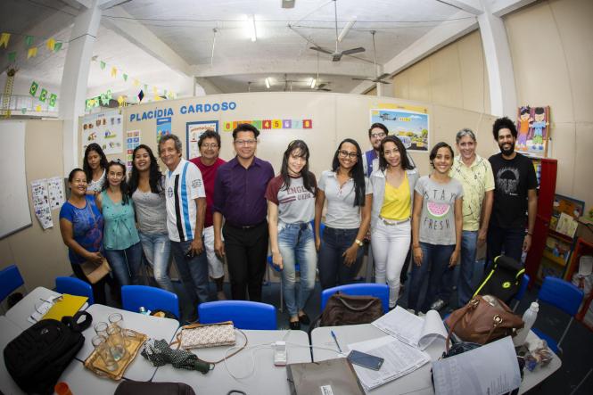 O Projeto Jurunas, institucionalizado em 2017 pela Universidade do Estado do Pará (Uepa), oferece aulas gratuitas para moradores do bairro e arredores que desejam se preparar para ingressar no ensino superior. No próximo sábado, dia 12 de janeiro, o Projeto apresentará os eixos de ação para 2019. O evento ocorrerá de 9 às 13h, na escola Placídia Cardoso, localizada na travessa Honório José dos Santos, s/n, onde as aulas são ministradas. 

FOTO: NAILANA THIELY/ ASCOM UEPA
DATA: 10.01.2019
BELÉM - PARÁ <div class='credito_fotos'>Foto: Nailana Thiely / Ascom Uepa   |   <a href='/midias/2019/originais/d8f4be87-2f69-4e8b-8219-a0c5175be89c.jpg' download><i class='fa-solid fa-download'></i> Download</a></div>