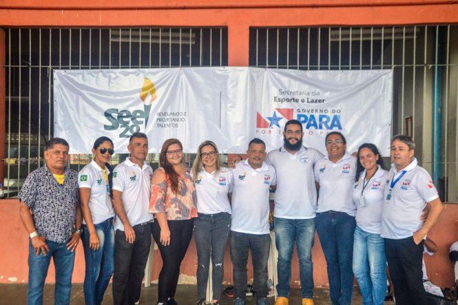 Quase 200 crianças e jovens de 15 escolas dos bairros do Benguí e Cabanagem, participam do Torneio da Juventude, no Estádio Olímpico do Pará, o Mangueirão, em Belém, que encerra nesta sexta-feira (26), finalizando a programação de aniversário dos 20 anos de criação da Secretaria de Estado de Esporte e Lazer (Seel), a serem completados no próximo dia 28.

FOTO: ASCOM / SEEL
DATA: 25.04.2019
BELÉM - PARÁ <div class='credito_fotos'>Foto: ASCOM / SEEL   |   <a href='/midias/2019/originais/e8c5d93b-3494-4ef4-bd71-53f339cd02c2.jpg' download><i class='fa-solid fa-download'></i> Download</a></div>