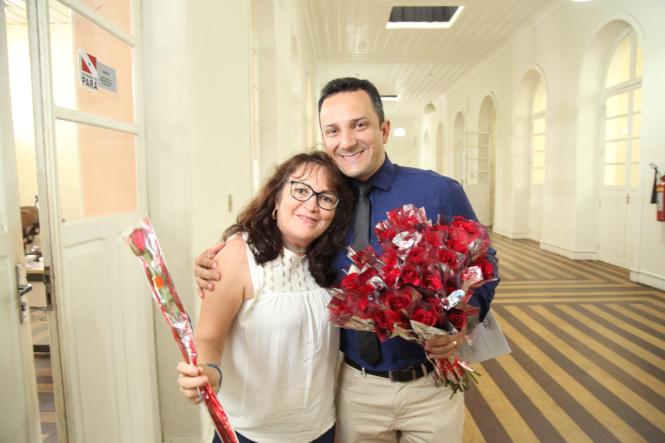 Belém Pará. Local, Sejudh. A Secretaria de Estado de Justiça e Direitos Humanos (Sejudh) realizou ação de cidadania, com a emissão das carteiras de identidade e trabalho para população feminina, na manhã de hoje (8), em alusão ao Dia Internacional da Mulher. Paralelamente, promoveu tratamento estético e apresentações culturais com artistas locais para os públicos interno e externo. 

Foto: Wagner Almeida/ Sejudh 
DATA: 08.03.2019
BELÉM - PARÁ <div class='credito_fotos'>Foto: Wagner Almeida/ Ascom Sejudh   |   <a href='/midias/2019/originais/ecbc4c67-59f4-497b-bd69-58f4a0ef282c.jpg' download><i class='fa-solid fa-download'></i> Download</a></div>