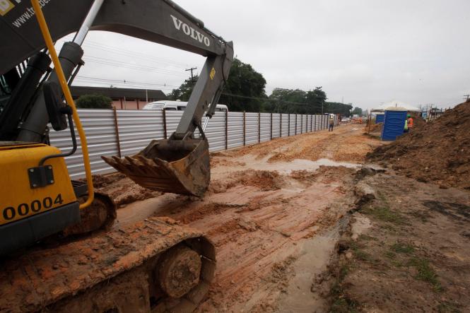 Requalificação da BR-316: Governo do Estado adota medidas para facilitar vida do cidadão. 


Foto; Fernando Araújo / Agência Pará
Data: 23.01.2019
Belém/Pa <div class='credito_fotos'>Foto: Fernando Araújo/Ag. Pará   |   <a href='/midias/2019/originais/eea39a8b-c385-4000-a3af-c834b283364f.jpg' download><i class='fa-solid fa-download'></i> Download</a></div>