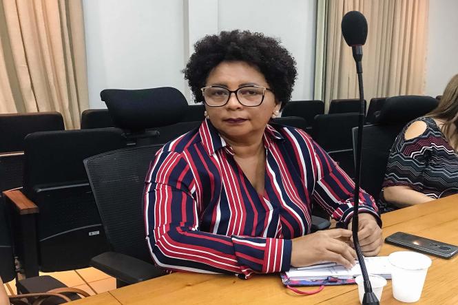 A Secretaria de Estado de Segurança Pública e Defesa Social do Pará (Segup), por meio da Diretoria de Prevenção Social da Violência e Criminalidade (Diprev), reuniu nesta sexta-feira (22), com diretoras, coordenadoras e psicólogas de escolas municipais e estaduais do bairro do Guamá, com o objetivo abrir o diálogo com as instituições para realizar trabalho conjunto na área da segurança pública visando a prevenção da criminalidade.

FOTO: ASCOM / SEGUP
DATA: 22.02.2019
BELÉM = PA <div class='credito_fotos'>Foto: ASCOM / SEGUP   |   <a href='/midias/2019/originais/f1a4c922-8444-4e1d-a315-e88e6a8e9633.jpg' download><i class='fa-solid fa-download'></i> Download</a></div>