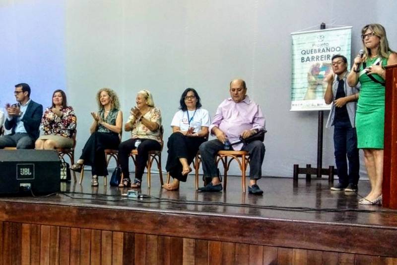 Para desenvolver atividades educativas em escolas públicas e privadas do Pará, pelo período de um ano, visando reforçar a inclusão social de estudantes do ensino fundamental e médio