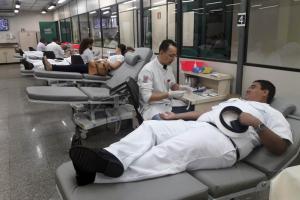 notícia: Militares e civis contribuem para o estoque de sangue do Hemopa