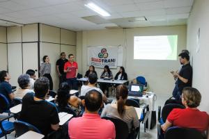 notícia: Iasep discute com servidores do Detran ações para melhorar plano de saúde