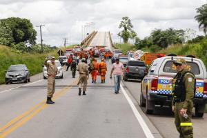 notícia: Estado mobiliza segurança pública para resgate de vítimas do acidente na ponte Rio Moju