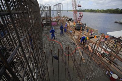 galeria: Inicia fase de concretagem na obra da ponte sobre o Rio Moju