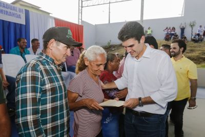 galeria: Governo entrega 11 títulos de terras para pessoas que trabalham com agricultura familiar