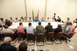 notícia: Prefeitos de 39 municípios levam demandas ao Governo do Estado