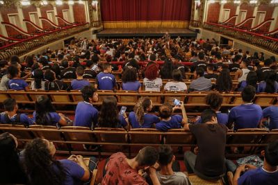 galeria: TerPaz leva alunos da rede pública estadual ao encerramento do Festival de Ópera