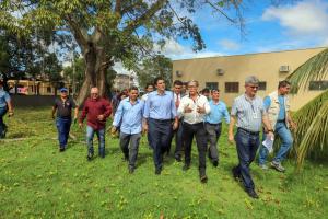galeria: Governador visita Hospital Santa Rosa, em Abaetetuba, e se compromete com a conclusão das obras