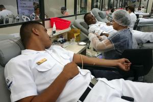galeria: Militares da Marinha doam sangue para regularizar estoque