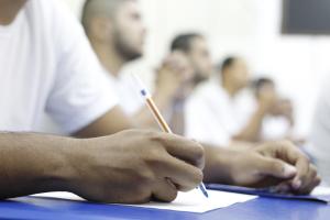 notícia: Candidatos começam curso de formação para agente prisional
