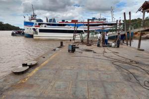 galeria: Flutuante do Porto de Camará está sendo recuperado e deve voltar a funcionar amanhã