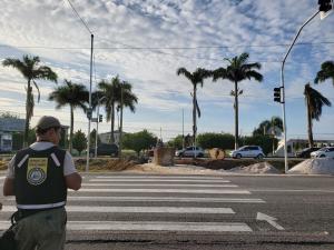 notícia: Detran atende solicitação de moradores e ativa semáforo no KM 15 da BR-316