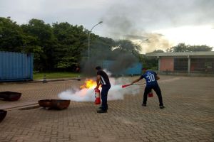 notícia: Hospital do Baixo Amazonas capacita novos brigadistas de incêndio