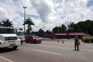 notícia: Detran bloqueia retornos na BR-316, em Ananindeua