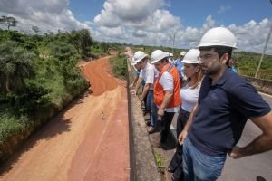 galeria: Equipe de governo acompanha trabalhos na ponte sobre o Rio Moju