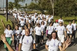 notícia: Mulheres caminham no Parque do Utinga pela prevenção do câncer de colo de útero