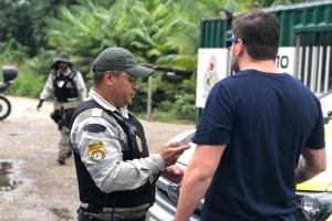 notícia: Detran orienta condutores e fiscaliza as rodovias durante as festas de fim de ano