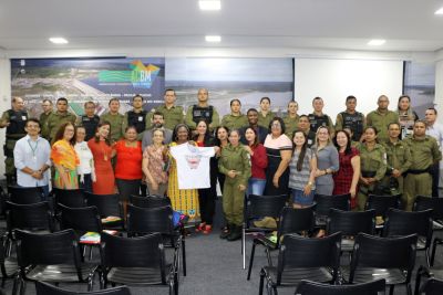 notícia: Policiais militares participam de 'Curso Itinerante Patrulha Maria da Penha'