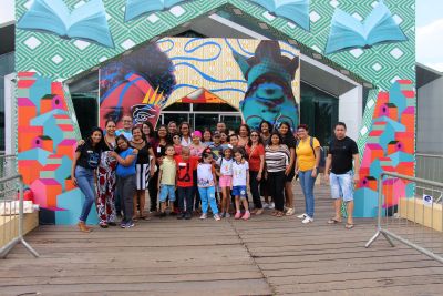 notícia: Hospital Oncológico Infantil leva crianças à 23ª Feira Pan-Amazônica do Livro e das Multivozes