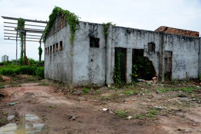 notícia: Governo garante reconstrução da Escola Estadual Marluce Pacheco