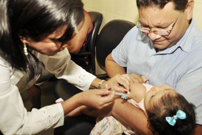 notícia: Postos de saúde intensificam vacinação contra sarampo neste sábado