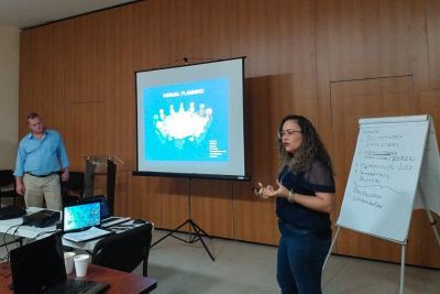notícia: Adepará participa de treinamento sobre mosca da carambola no Suriname